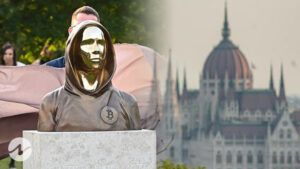 Bitcoin (BTC) Creator Satoshi Nakamoto’s Statue Kept in Budapest