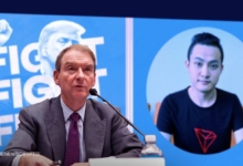 SEC Chair Faces Scrutiny Over Trump Memecoin, Justin Sun Case